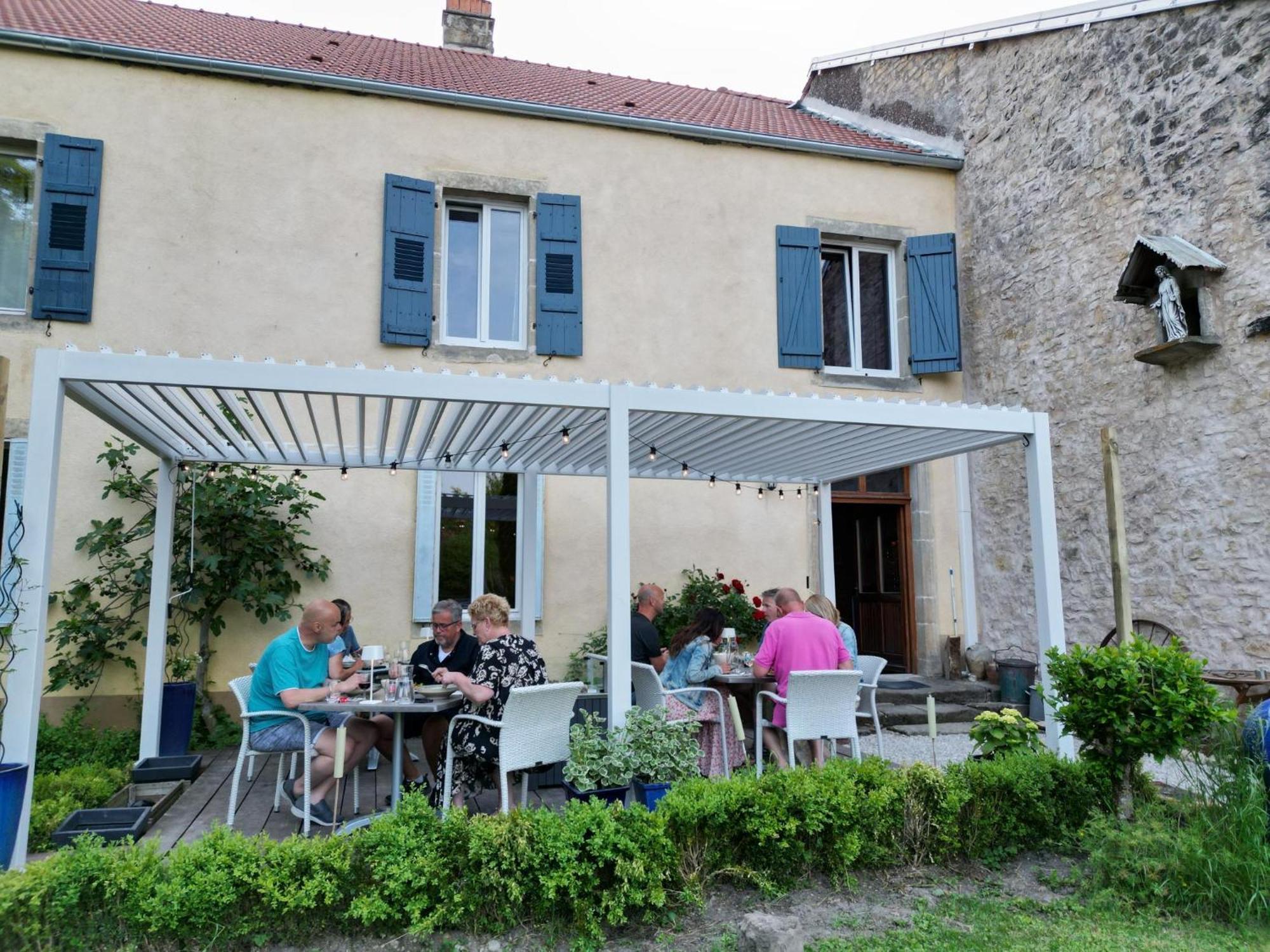 Maison Egalite Melay  Экстерьер фото