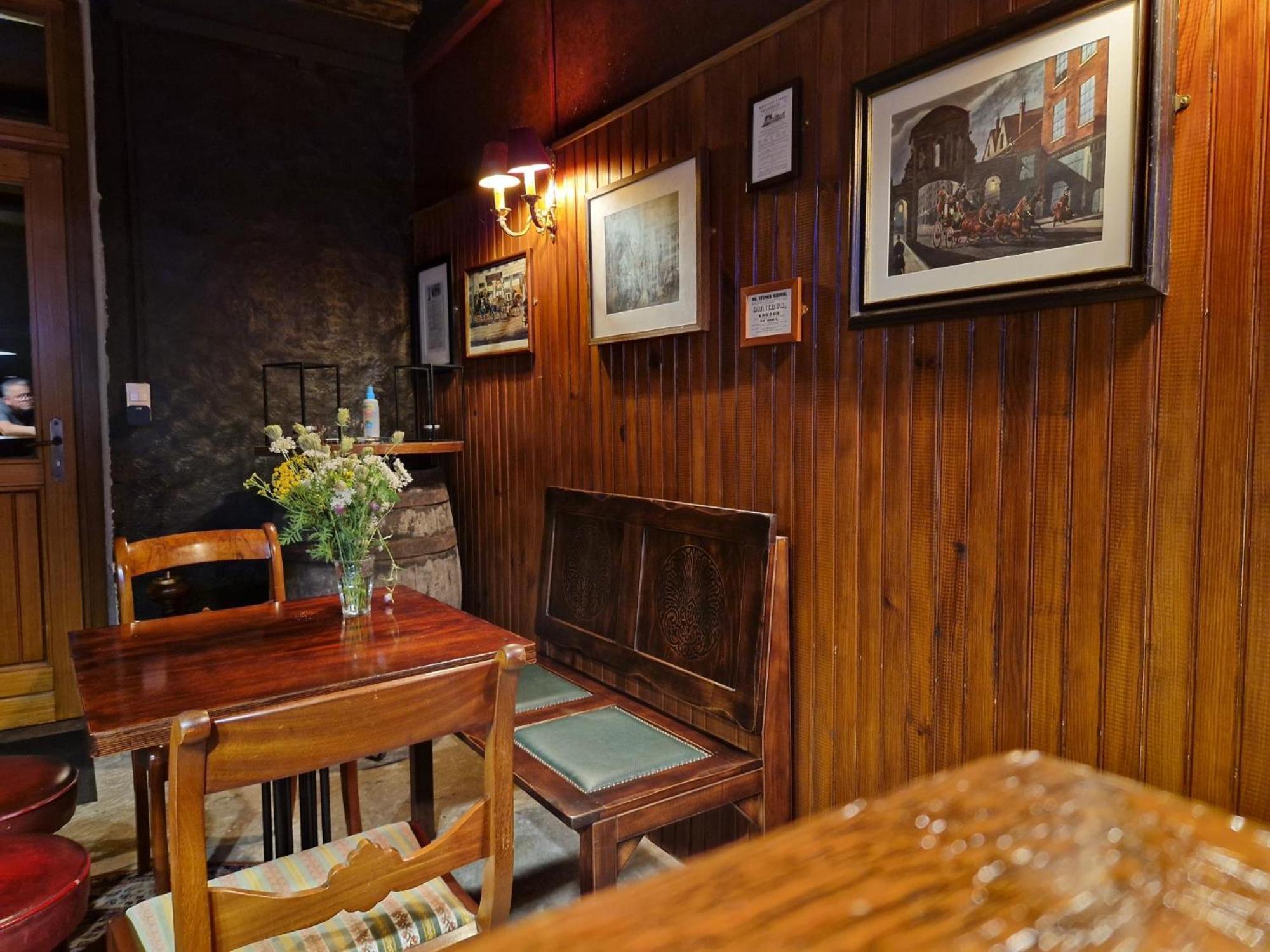Maison Egalite Melay  Экстерьер фото