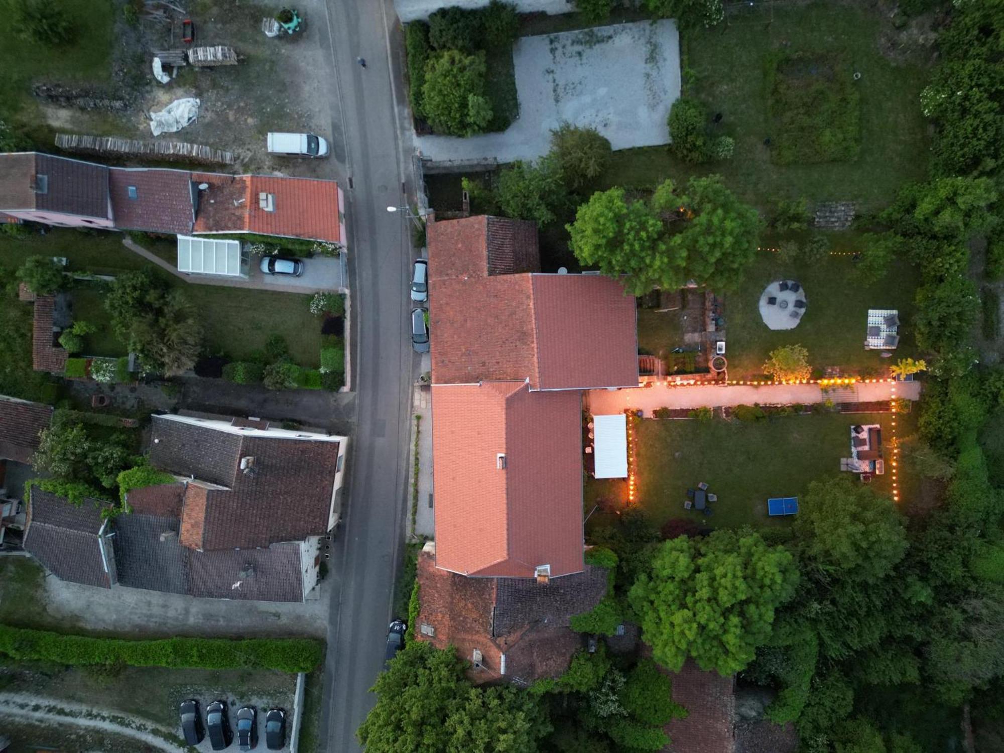 Maison Egalite Melay  Экстерьер фото